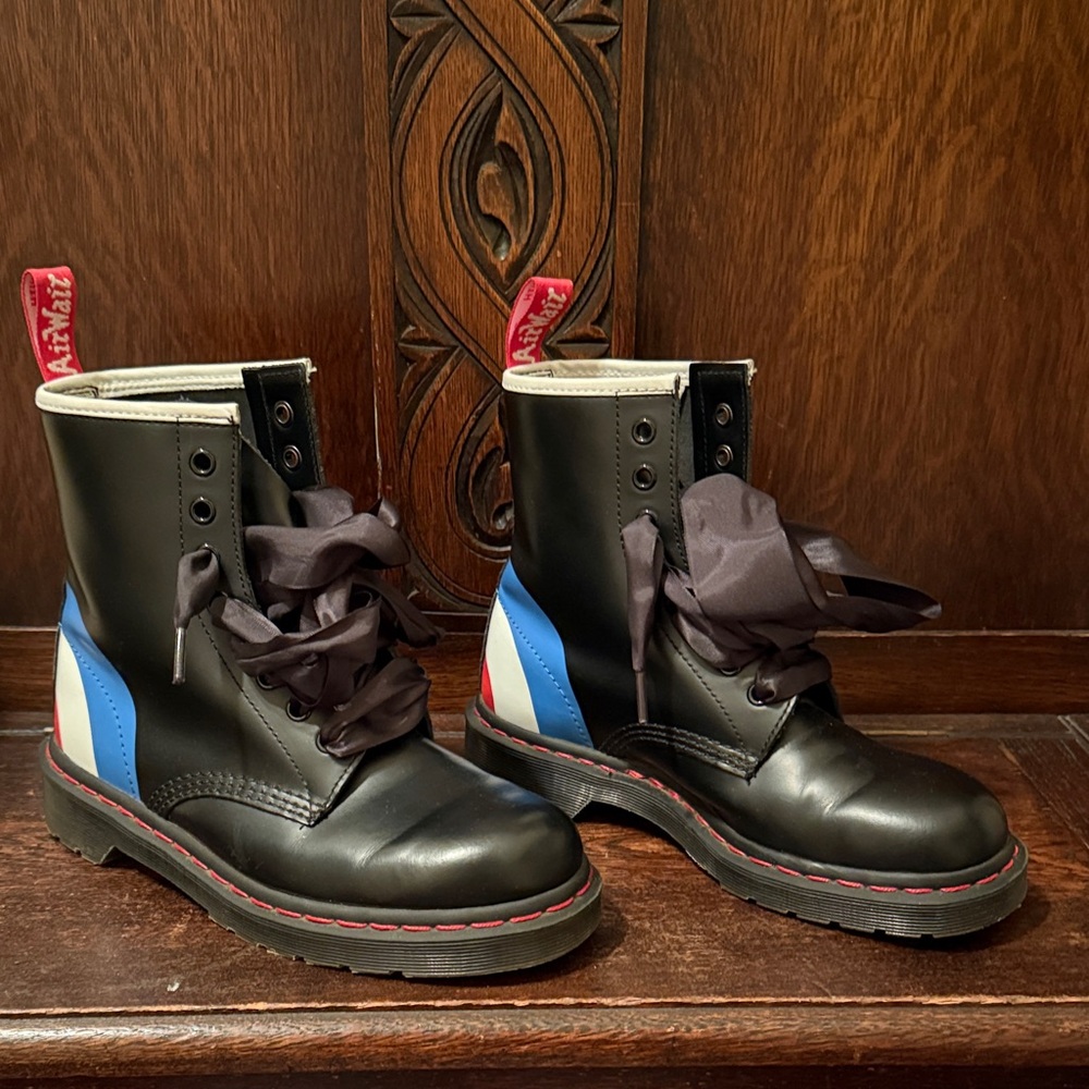 Dr. Martens 1460 x THE WHO LTD Unisex Black Leather Boots Size 7 women's